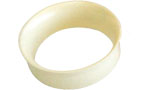 RIGHT PLASTIC WHITE RING � �2,2 IN